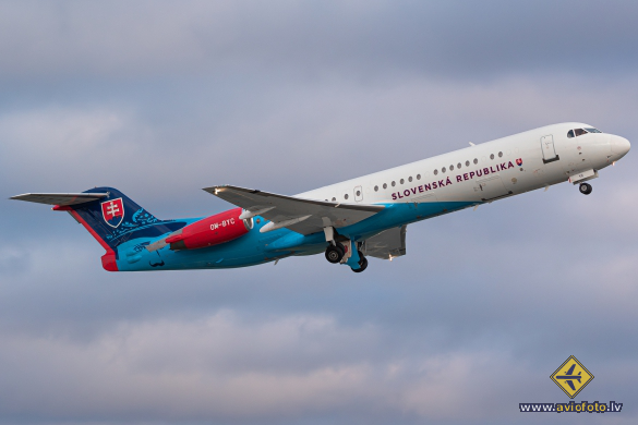Fokker 100 (F-28-0100)